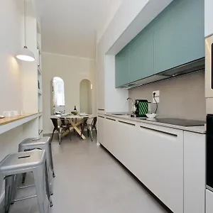 Ych-montebello - Apartment