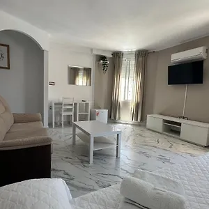 https://alojamientos-avenida-2.1costadelsol.com